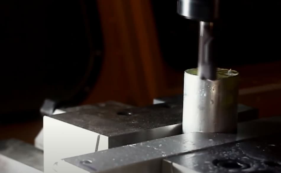 cnc machine tool havok steel milling