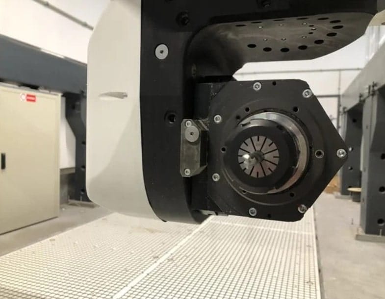 Uslugi CNC
